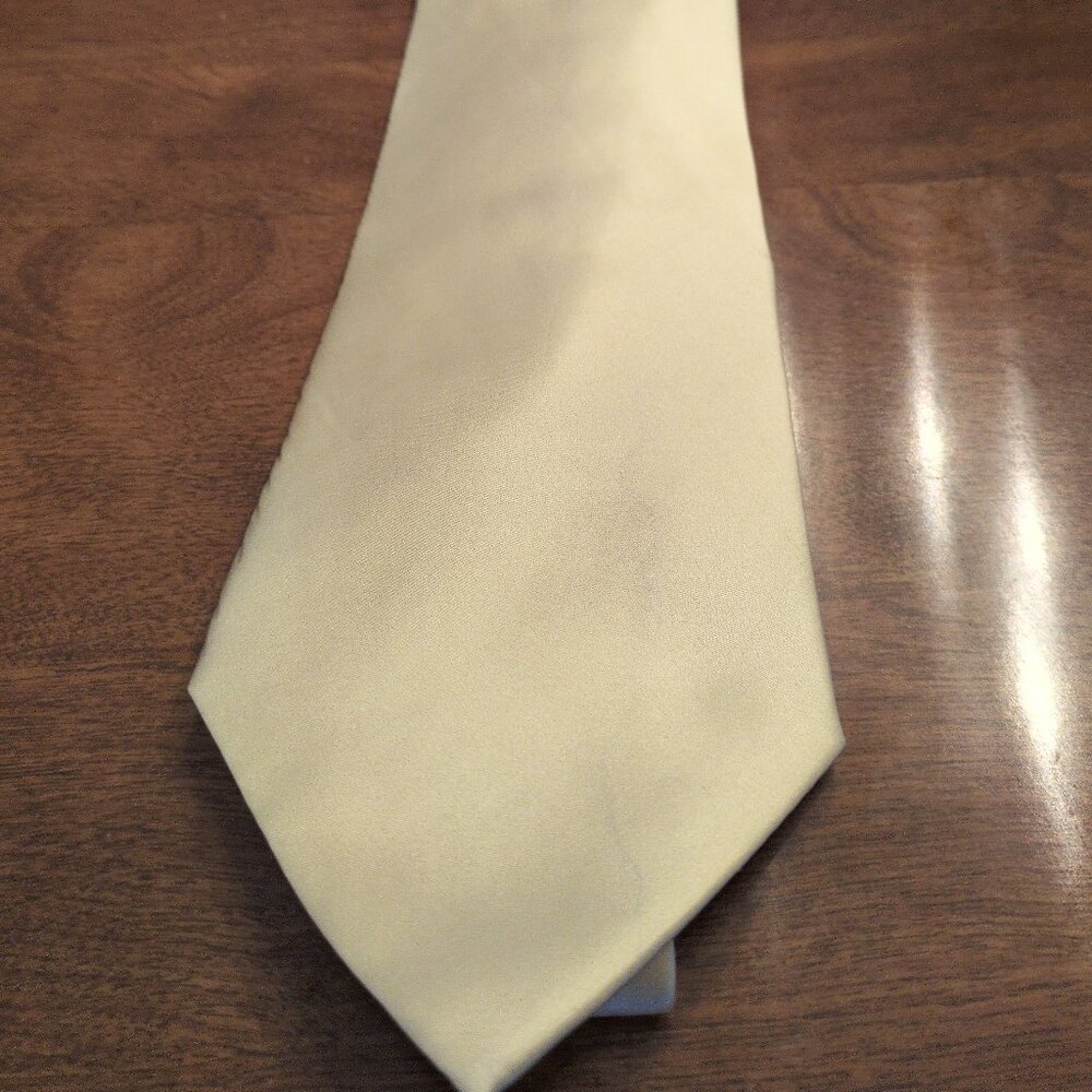 Men’s Solid Gold Silk Necktie Classic Formal Wedding Tie